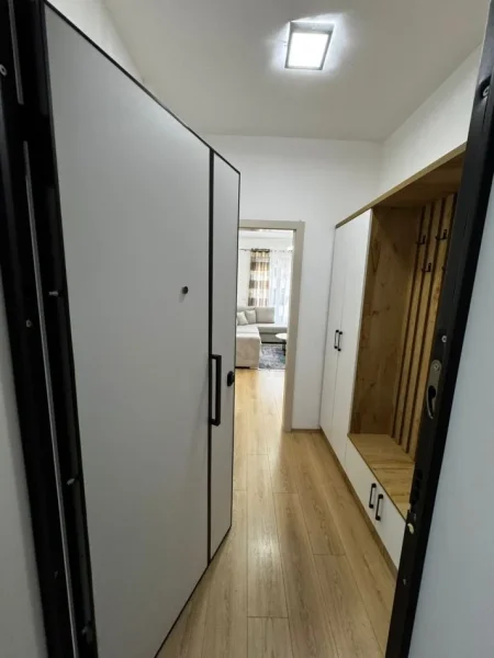 Tirane, jepet me qera apartament 2+1 Kati 5, 100 m² 800 €