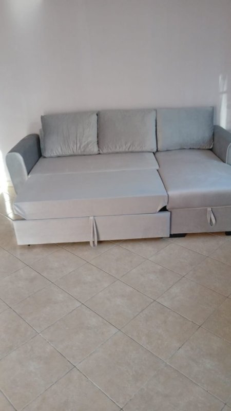 Vlore, jepet me qera apartament plazhista