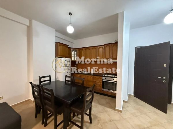 Tirane, jepet me qera apartament 1+1 Kati 1, 70 m² 400 € (Yzberisht)