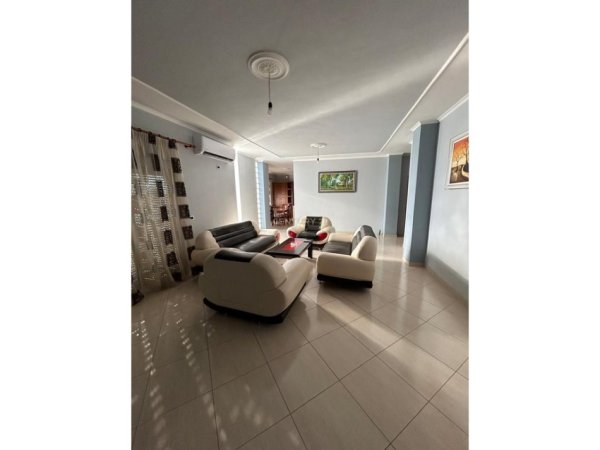 Shqiperi, jepet me qera apartament 3+1 Kati 2, 130 m² 500 € 