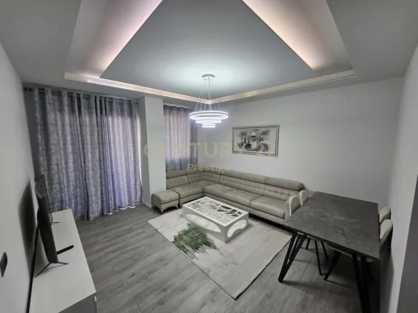 Tirane, jepet me qera apartament 2+1 Kati 2, 100 m² 11.000 € 