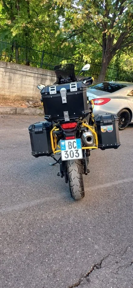 Tirane, OKAZION Shitet BMW - GS 850 Adventure - Viti 2021 , me 35.000 km - Cmimi 14400 €