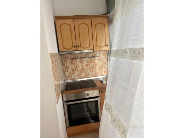Tirane, jepet me qera apartament 2+1 Kati 2, 67 m² 450 € (Restorant Durresi)