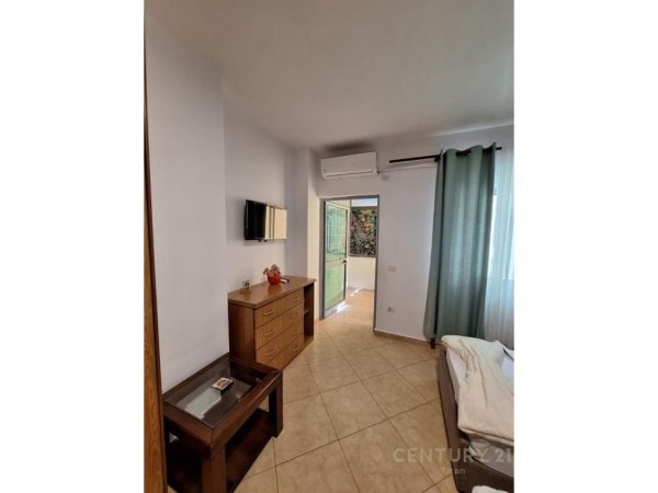 Tirane, shitet garsonier 1+1 Kati 2, 93 m² 204.000 € (RRUGA E DURRESIT)