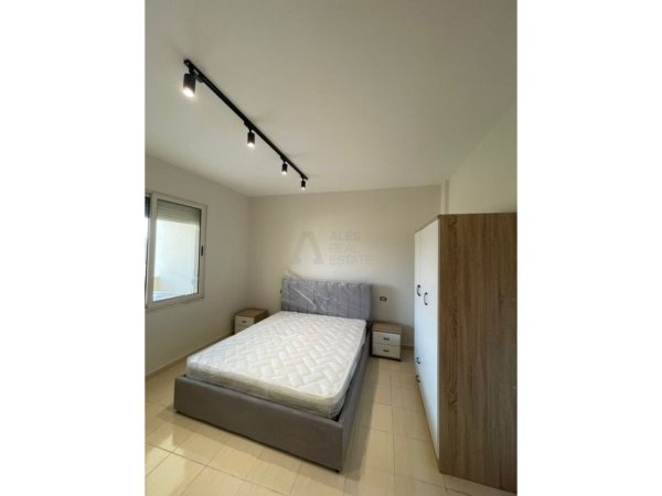 Mali Robit, shitet apartament 1+1 Kati 5, 61 m² 75.000 € 