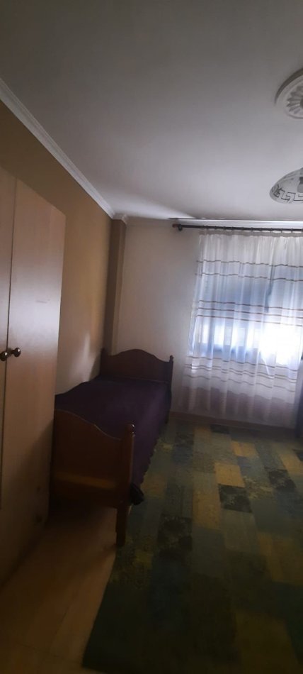 Tirane, jepet me qera apartament 2+1+Ballkon Kati 3, 130 m² 500 € (QYTET STUDENTI)