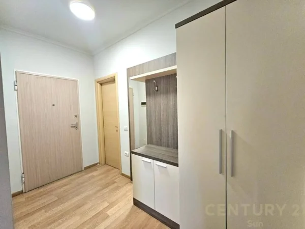 Tirane, jepet me qera apartament 2+1 Kati 5, 89 m² 550 € 