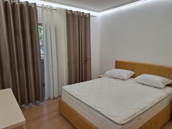 Tirane, jepet me qera apartament 1+1 Kati 3, 75 m² 550 € (RRUGA FERIT XHAJKO)