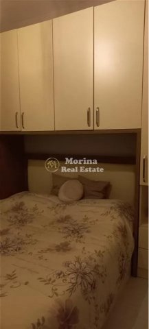 Tirane, jepet me qera apartament 1+1 Kati 1, 50 m² 400 € (Fresku)