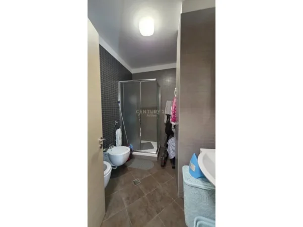 Tirane, shitet apartament 1+1 Kati 7, 73 m² 180.000 € (KOMPLEKSI MAGNET)