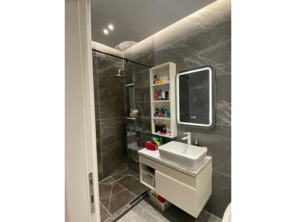 Tirane, shitet apartament 1+1 Kati 3, 97 m² 187.000 € 