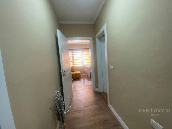 Tirane, jepet me qera apartament 2+1 Kati 3, 80 m² 600 € (Rruga Dritan Hoxha)