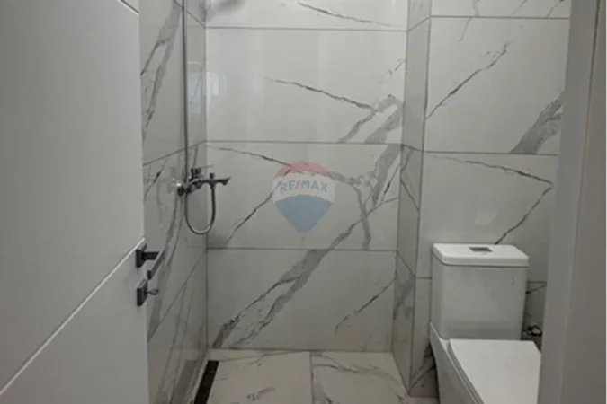 Tirane, shitet apartament 2+1 Kati 4, 100 m² 135.000 € (Rruga Muhamet Deliu)