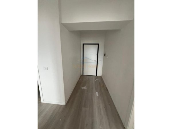 Tirane, shitet apartament 2+1 Kati 3, 99 m² 250.000 € 