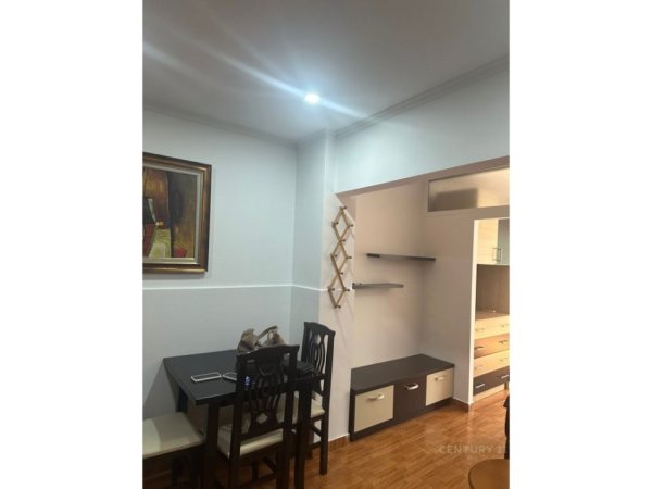 Tirane, shitet apartament 1+1 Kati 2, 42 m² 73.000 € (Laprake)