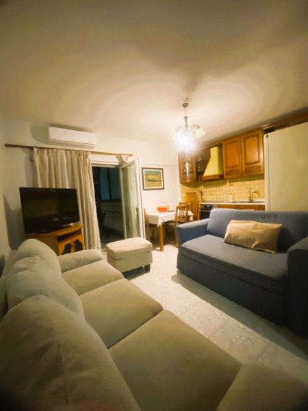 Tirane, jepet me qera apartament 2+1+Ballkon Kati 6, 75 m² 620 € (selvia)