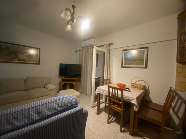 Tirane, jepet me qera apartament 2+1+Ballkon Kati 6, 75 m² 620 € (selvia)
