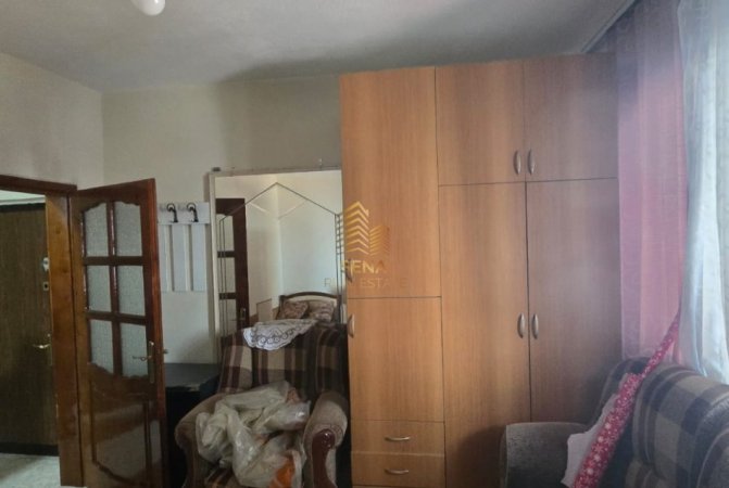 Tirane, jepet me qera apartament 1+1 Kati 3, 65 m² 450 € (Prane Unisersitetit Mesdhetar)