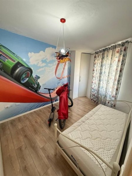 Tirane, jepet me qera apartament 2+1 Kati 5, 85 m² 450 € (YZBERISHT)
