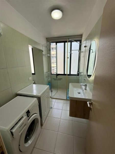 Tirane, jepet me qera apartament 2+1 Kati 5, 85 m² 450 € (YZBERISHT)