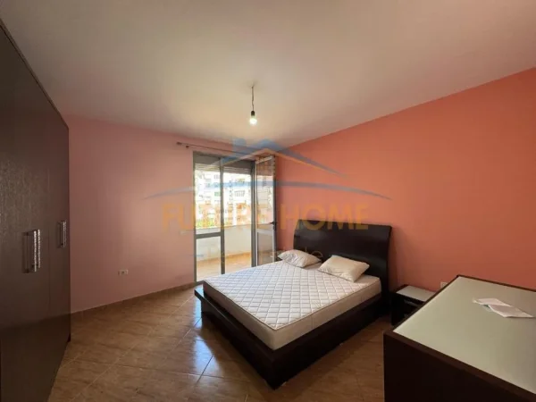 Tirane, jepet me qera apartament 2+1+2 Kati 7, 110 m² 650 €