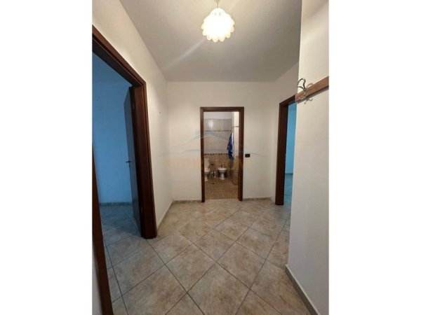 Durres, shitet apartament 2+1 Kati 3, 102 m² 125.000 € (ish UKD,DURRES)