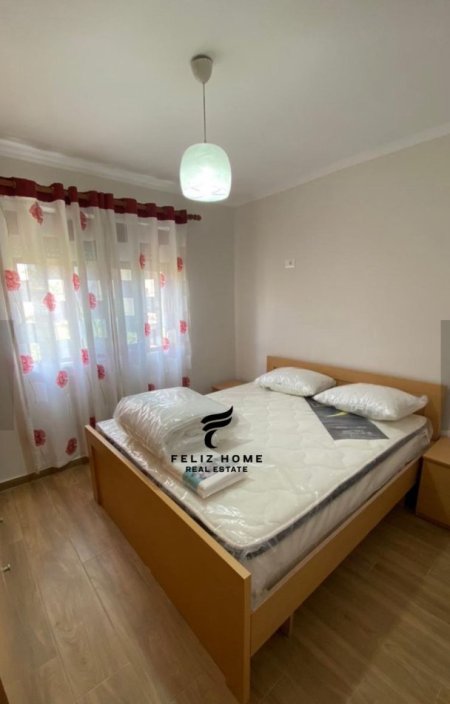 Tirane, jepet me qera apartament 2+1 Kati 3, 90 m² 700 € (MINE PEZA)