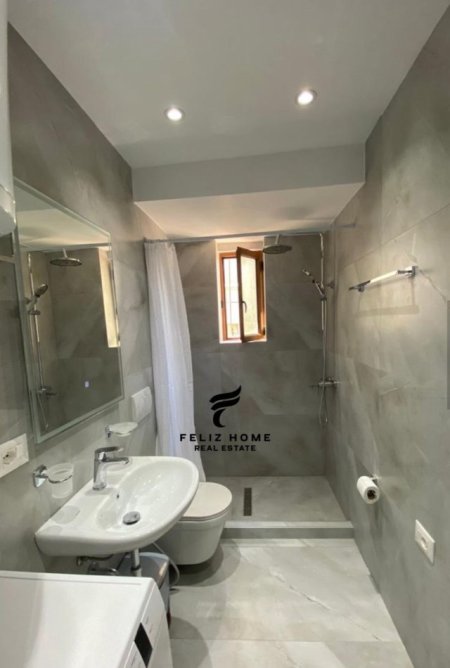 Tirane, jepet me qera apartament 2+1 Kati 3, 90 m² 700 € (MINE PEZA)