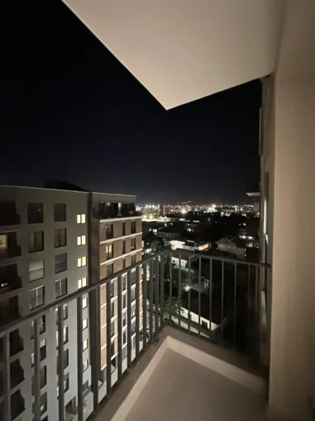 Tirane, jap me qera apartament 2+1 Kati 8, 115 m² 600 € (Kompleksi Jolla)