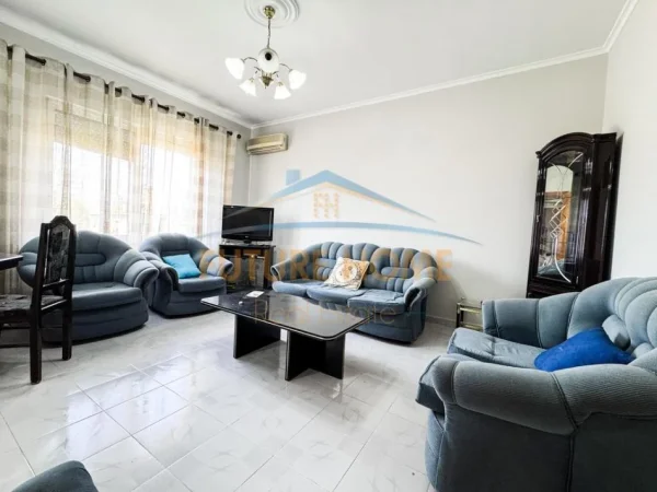 Tirane, jepet me qera apartament 2+1 Kati 4, 100 m² 600 € 