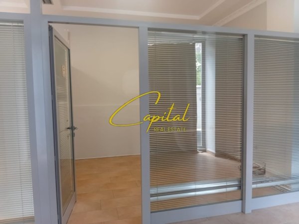 Tirane, jepet me qera ambjent biznesi Kati 0, 70 m² 800 € (STADIUMI "AIR ALBANIA")