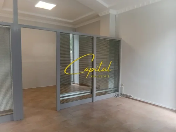 Tirane, jepet me qera ambjent biznesi Kati 0, 70 m² 800 € (STADIUMI "AIR ALBANIA")
