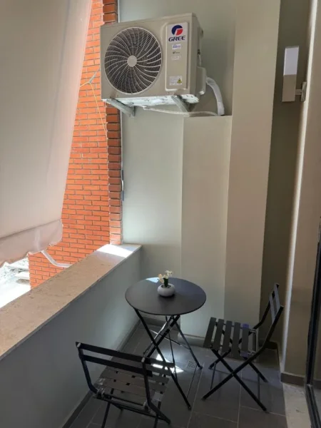 Tirane, jap me qera apartament duplex 1+1+Ballkon Kati 1, 70 m² 650 € (Bedri Karapici)