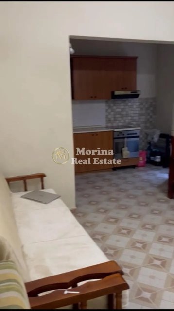 Tirane, jepet me qera apartament 2+1 Kati 1, 80 m² 400 € (Don Bosko)