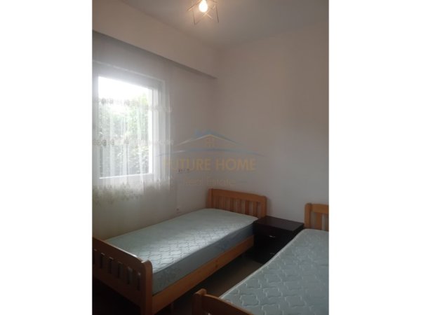 Tirane, jepet me qera apartament 1+1 Kati 1, 92 m² 350 € (Rruga 5 Maji)