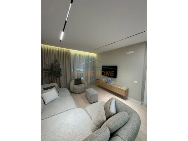 Tirane, shitet apartament 1+1+Ballkon Kati 1, 80 m² 186.000 € 