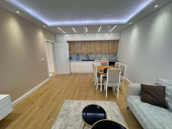 SHITET APARTAMENT 2+1 NE FRESK