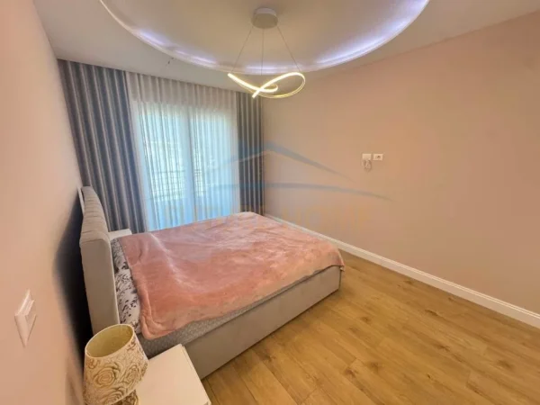 SHITET APARTAMENT 2+1 NE FRESK