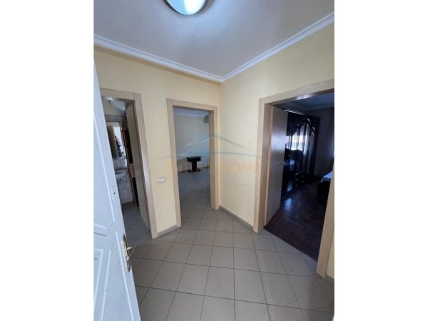 Tirane, shitet apartament 1+1 Kati 3, 52 m² 110.000 € 