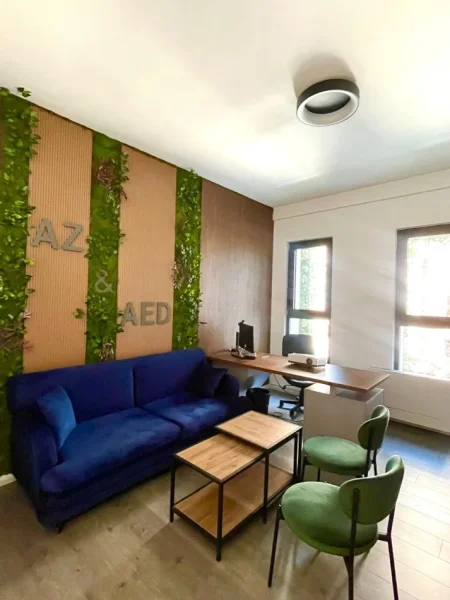 Tirane, jepet me qera ambjent biznesi  Square 21, Rruga e Kavajës Kati 4, 133 m² 900 €