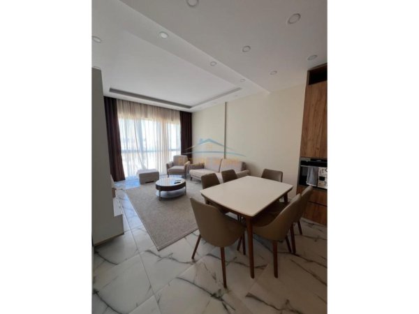 Tirane, jepet me qera apartament 1+1 Kati 4, 80 m² 800 € (Vasil Shanto)