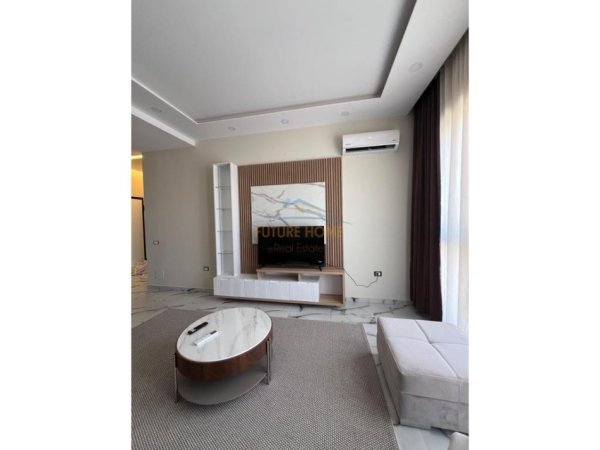 Tirane, jepet me qera apartament 1+1 Kati 4, 80 m² 800 € (Vasil Shanto)