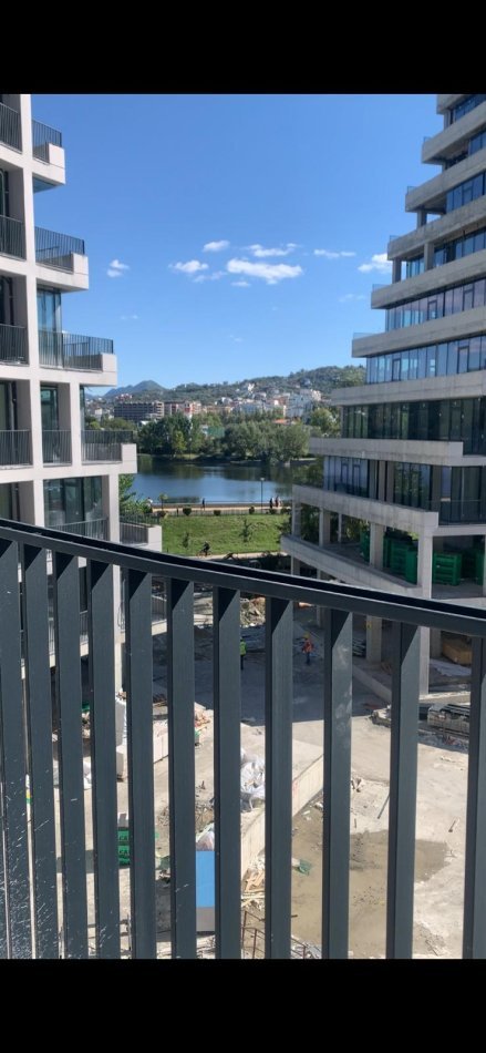 Tirane, jepet me qera ambjent biznesi Kati 3, 158 m² 1.850 € 
