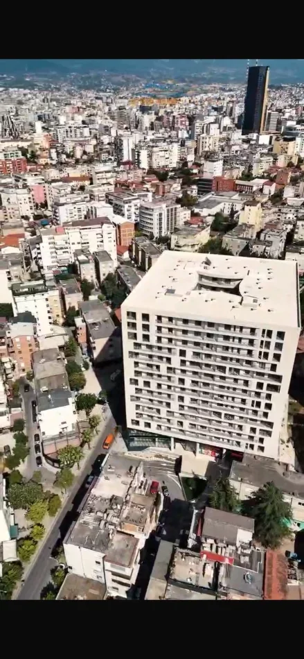 Tirane, shitet ambjent biznesi Kati 1, 124 m² 513.000 € (Mine Peza)