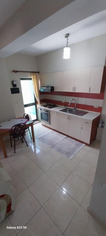 Tirane, jepet me qera apartament 1+1 Kati 2, 70 m² 350 € (Kodra e Diellit)