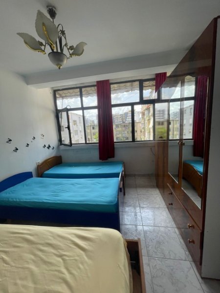 Tirane, jepet me qera apartament 1+1 Kati 4, 50 m² 350 € (Ish Parku ,21 Dhjetori)