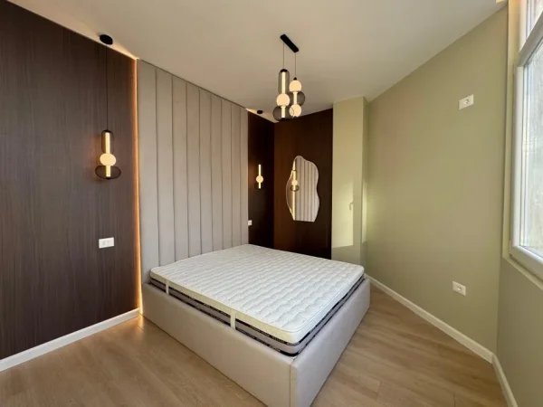 Tirane, shitet apartament 1+1+Ballkon Kati 7, 57 m² 165.000 € (Rruga e Bogdaneve)