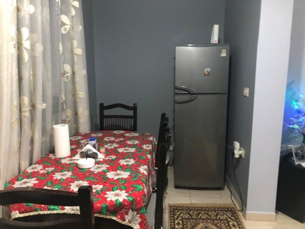 Tirane, jepet me qera apartament 1+1 Kati 4, 70 m² 350 € 