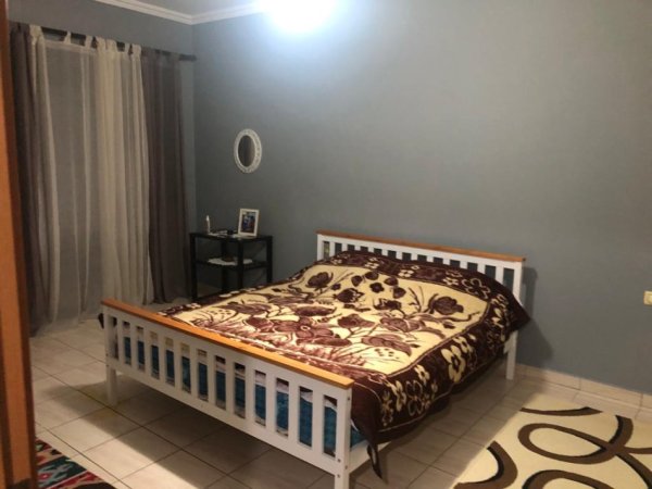 Tirane, jepet me qera apartament 1+1 Kati 4, 70 m² 350 € 