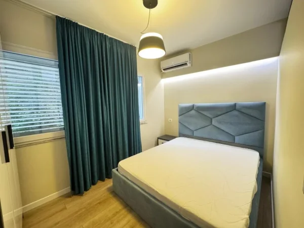 Tirane, shitet apartament 1+1 Kati 2, 44 m² 135.000 € (Blloku Gjimnazi Petro Nini)